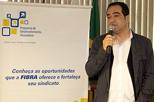 PDA05052012NilsonCarvalhoFibraUnicom_CORTEMAIOR