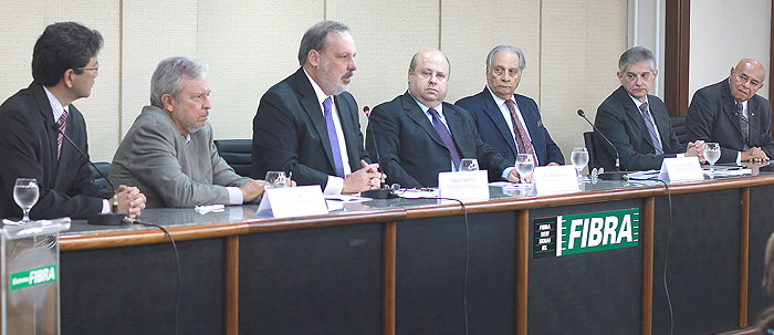 PlenariaFDES08082013NilsonCarvalhoFibra 4