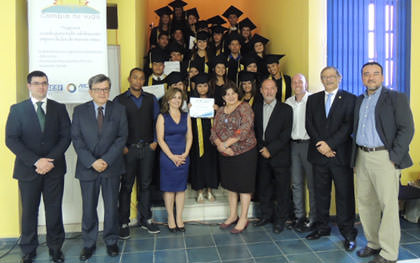 Formatura da primeira turma do Vira Vida em El Salvador