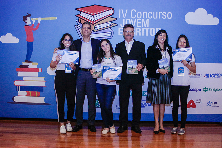 4 Concurso Jovem Escritor Foto Moacir Evangelista Sistema Fibra 2